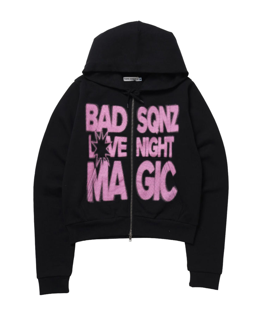 【SEQUENZ（シークエンズ）】※WEB限定 / ぼかしビックロゴプリントジップパーカー /sqnzW big logo zip p/k ブラック