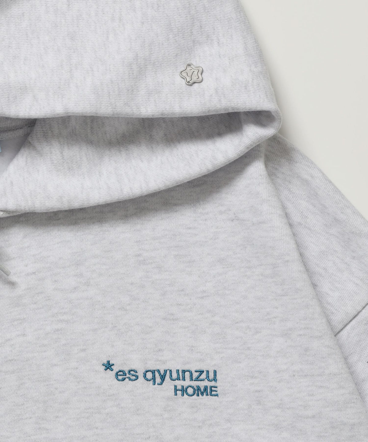 ※WEB限定 / es HOMEロゴ裏起毛ジップパーカー / sqnzU basic logo zip p/k アッシュグレー