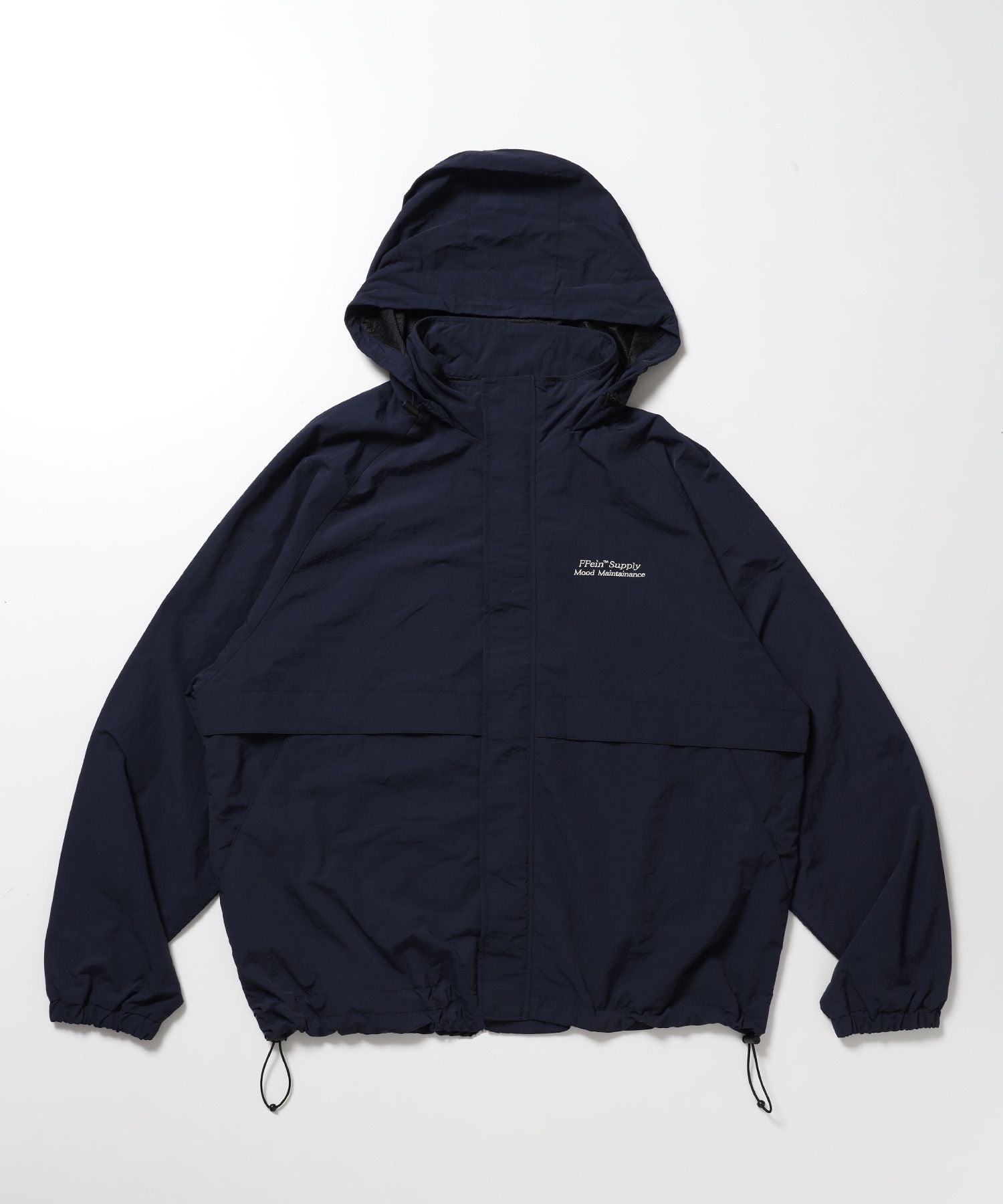 【FFEIN(フェイン)】【撥水加工】FFEIN(フェイン)2WAY フード収納ナイロンブルゾン / ナイロン 2WAYアウター 撥水加工 ジャケット 刺繍 ユニセックス ネイビー