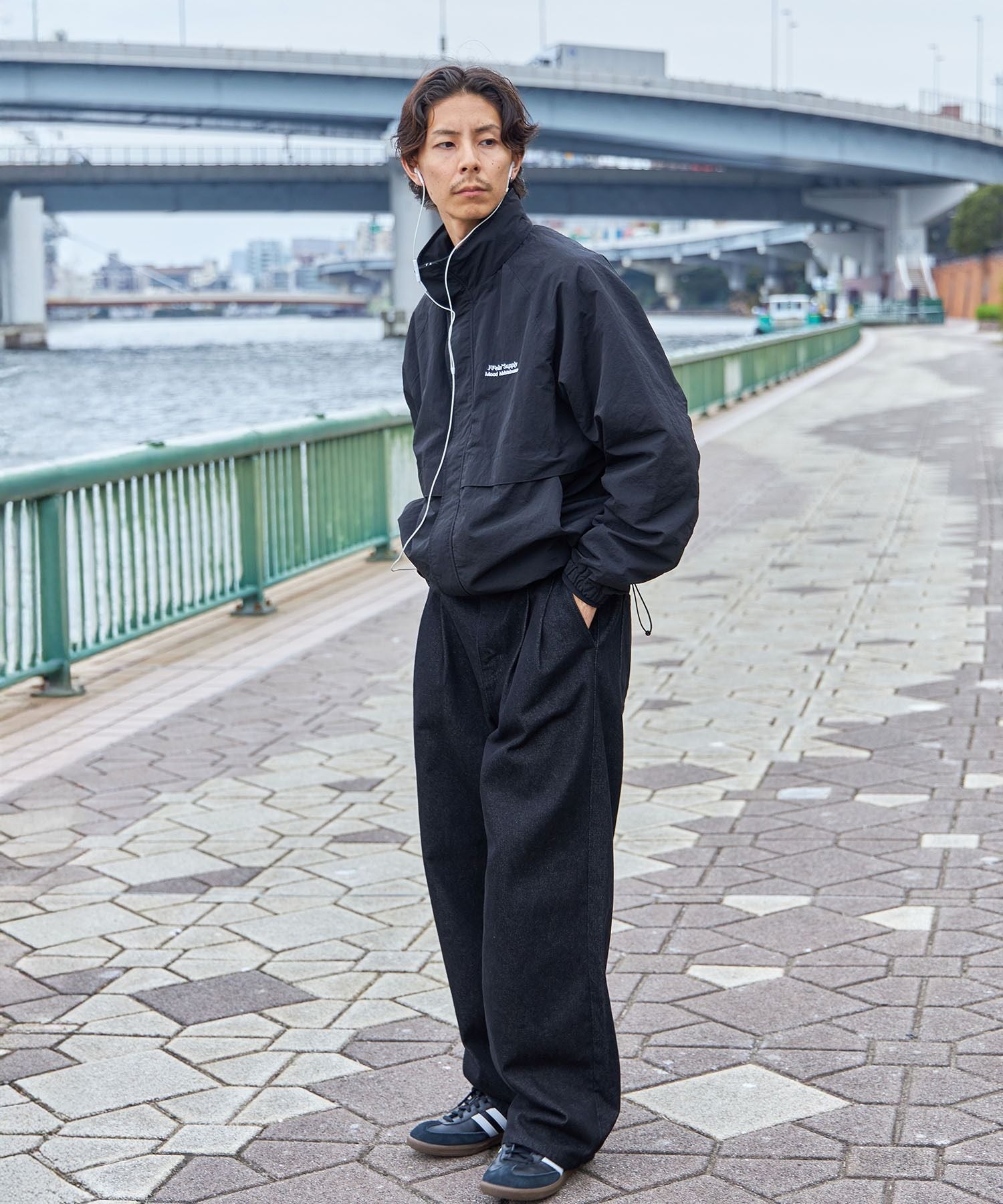 モデル：H177 Size:L　ブラック