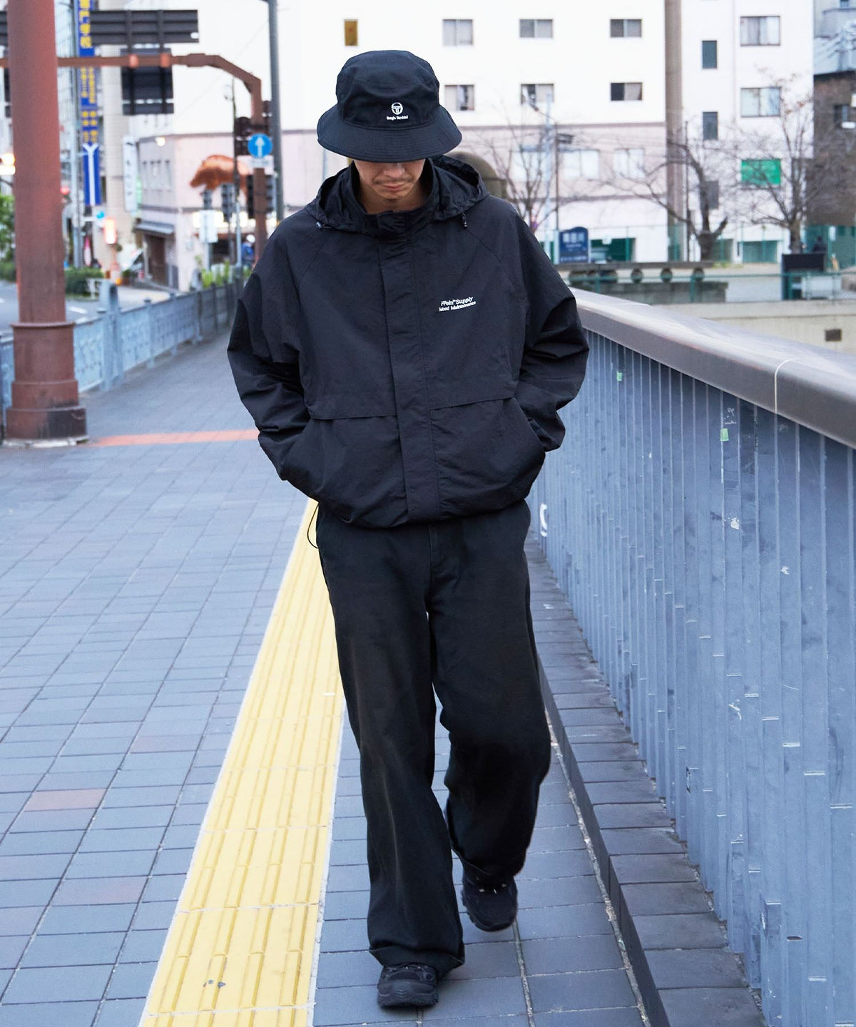 モデル：H177 Size:L　ブラック