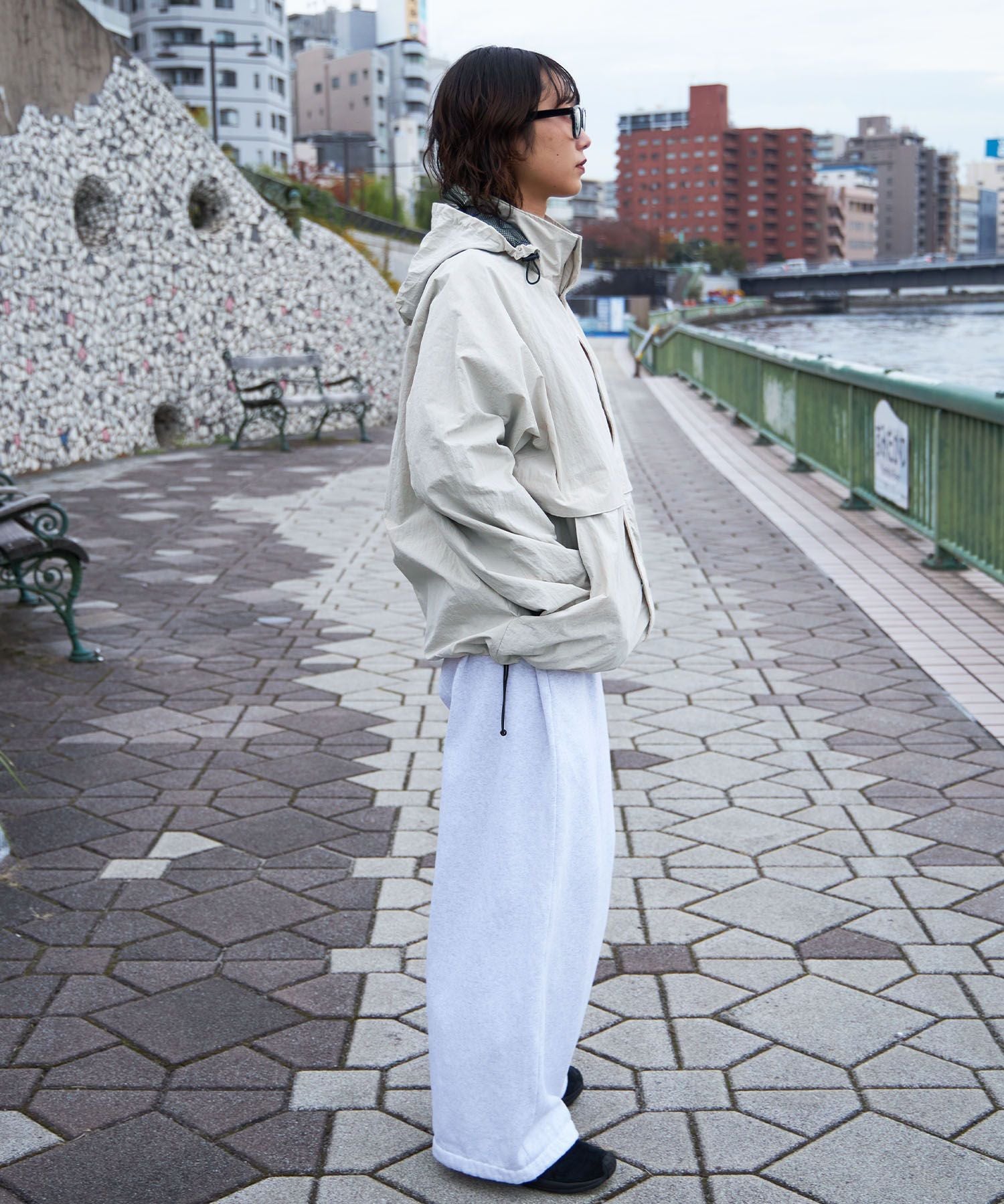 モデル：H163 Size:M　アイボリー