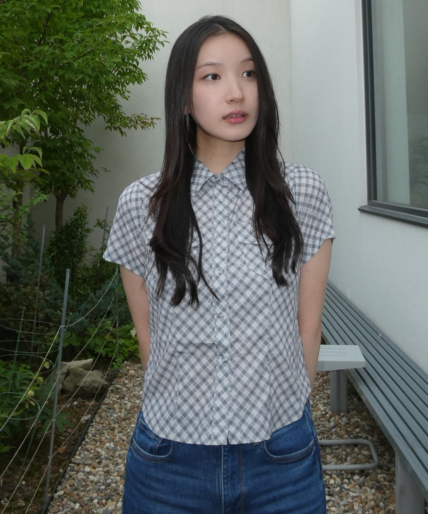 モデル：H169 W59 SizeS