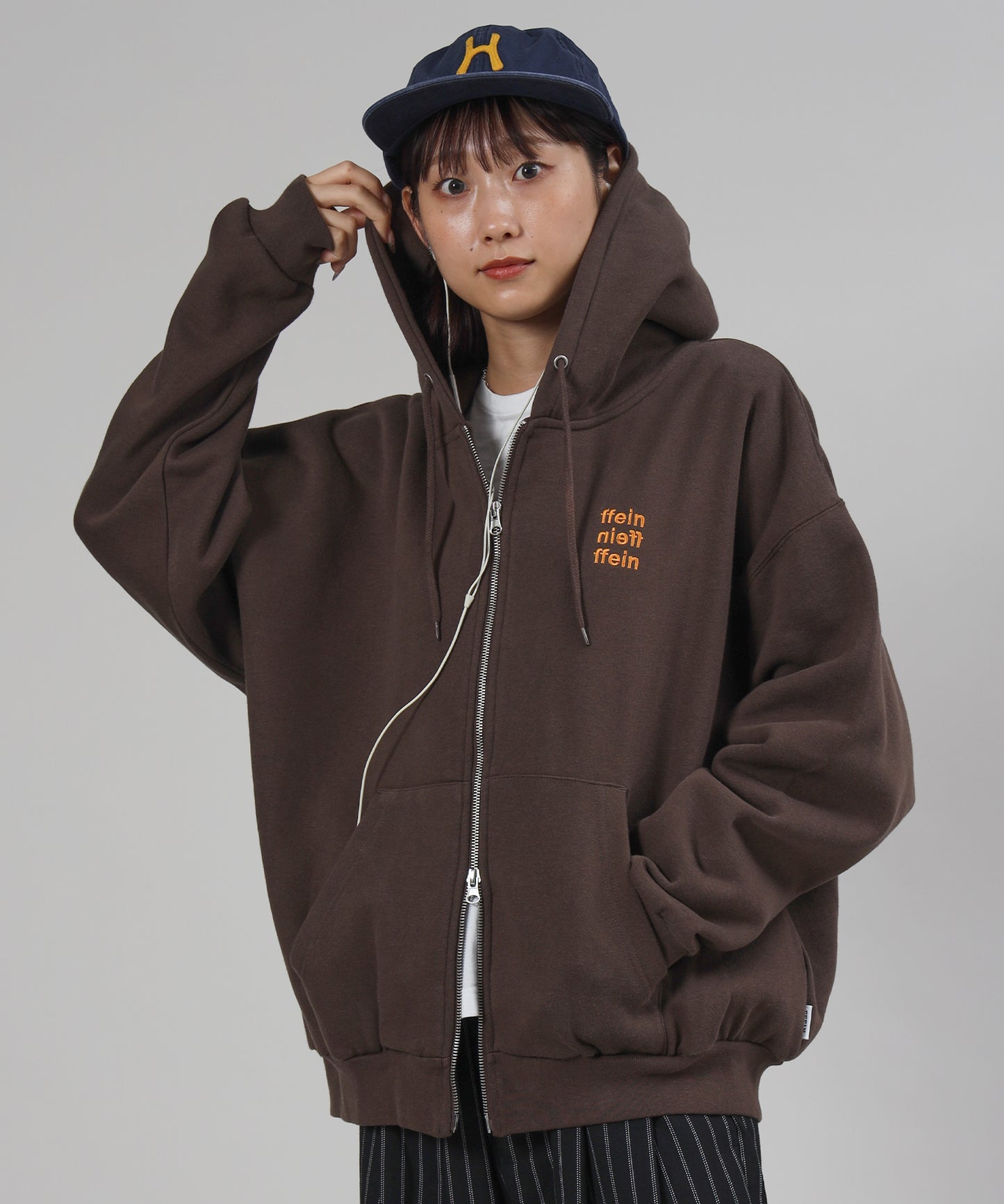 モデル：H163 Size : L ブラウン