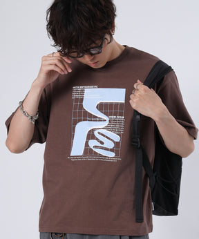 アートデザインショート丈Tシャツ / Tシャツ 短丈 クルーネック 半袖 モカ
