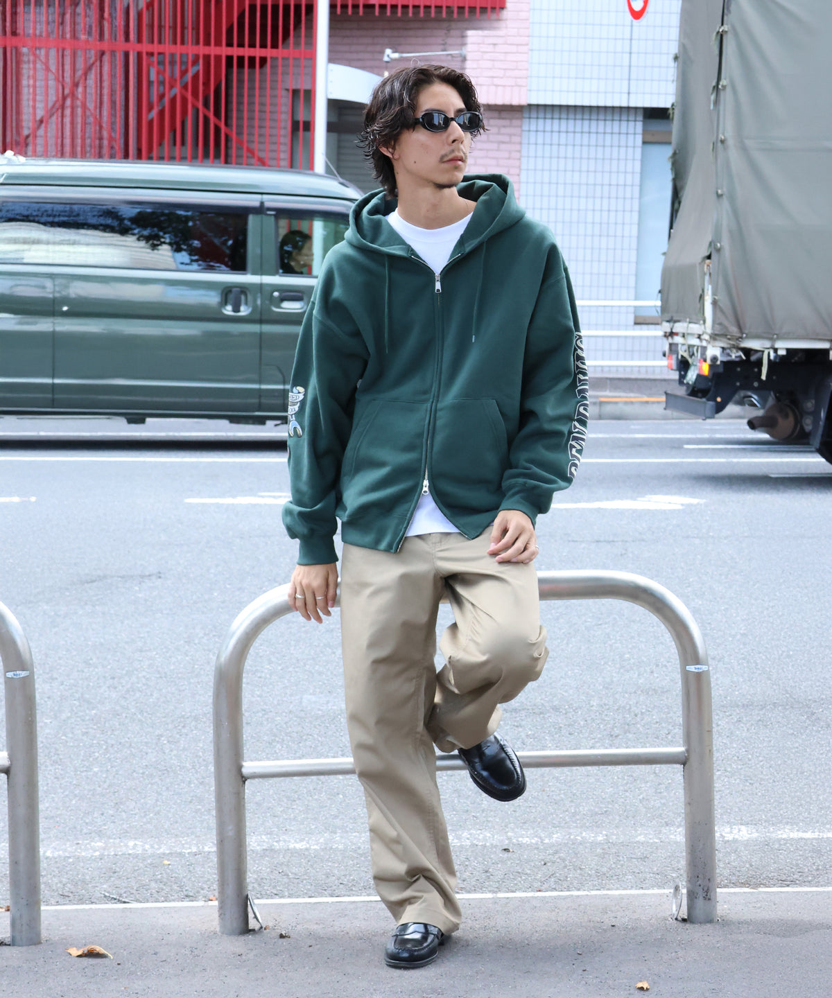 モデル：H177 Size:L　ダークグリーン