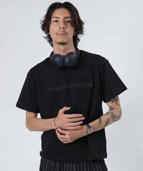 センターロゴ3D刺繍ショート丈Tシャツ / Tシャツ クルーネック 半袖 刺繍 シンプル 【短丈】 ブラック