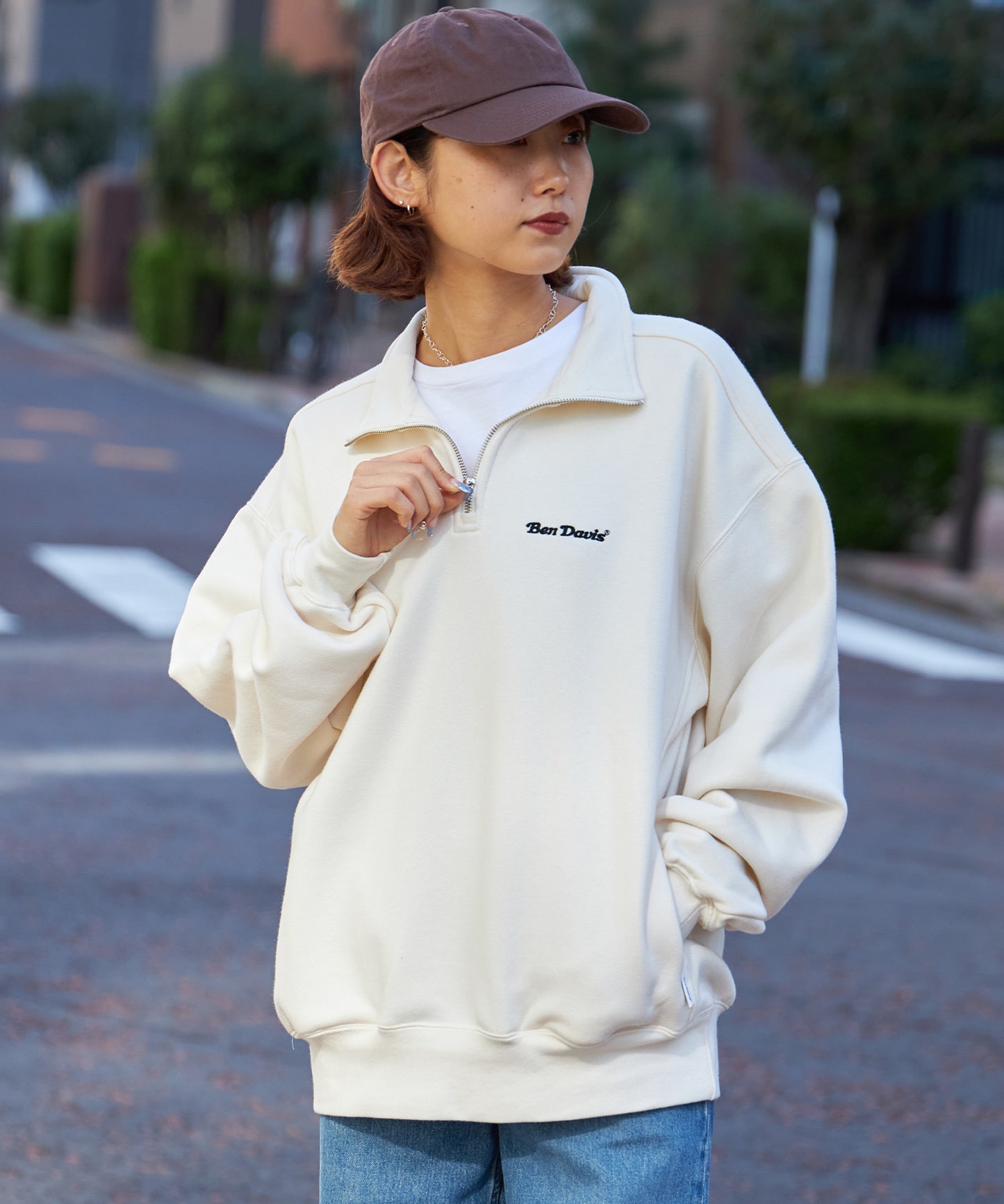 HEAVY SWEAT HALF ZIP / 刺繍 オーバーサイズ ワンポイント シンプル ヘビーウエイト 裏起毛 オフホワイト