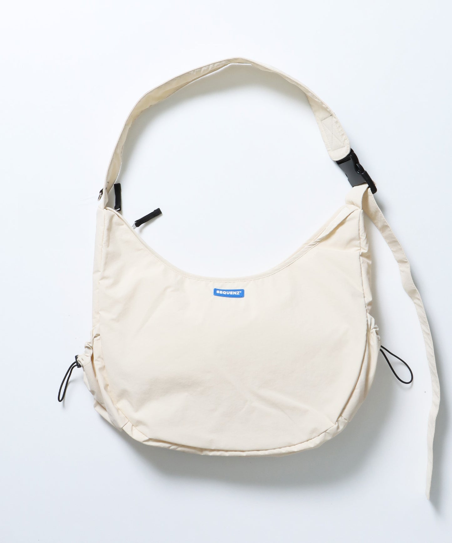 TECH ROUND SHOULDER BAG / テック ショルダーバッグ 調節可能 ドローコード アイボリー