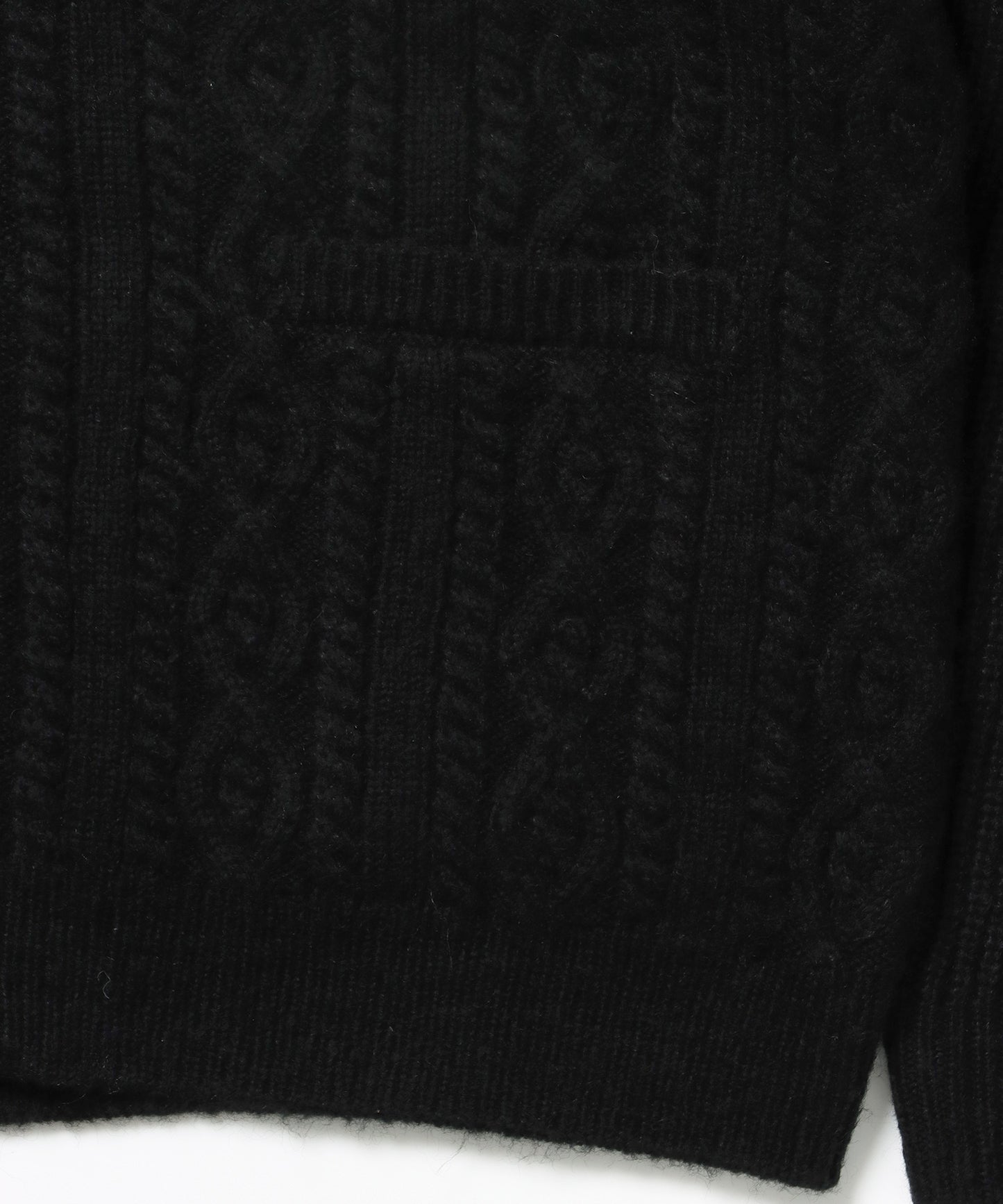 FUR CABLE KNIT ZIP-UP HOODIE / ニット ジップパーカー 刺繍 ファー ケーブルニット ブラック