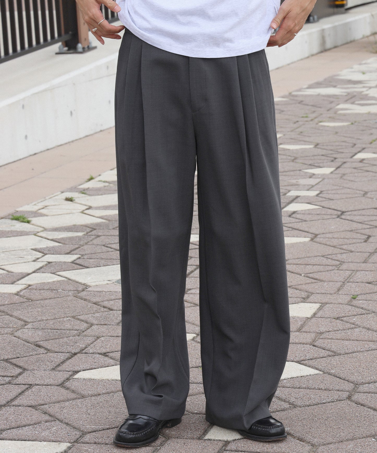モデル：H178 Size:M　グレー