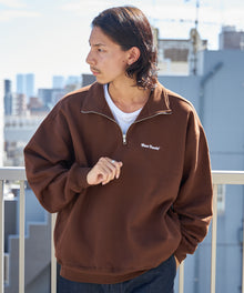 HEAVY SWEAT HALF ZIP / 刺繍 オーバーサイズ ワンポイント シンプル ヘビーウエイト 裏起毛 ブラウン