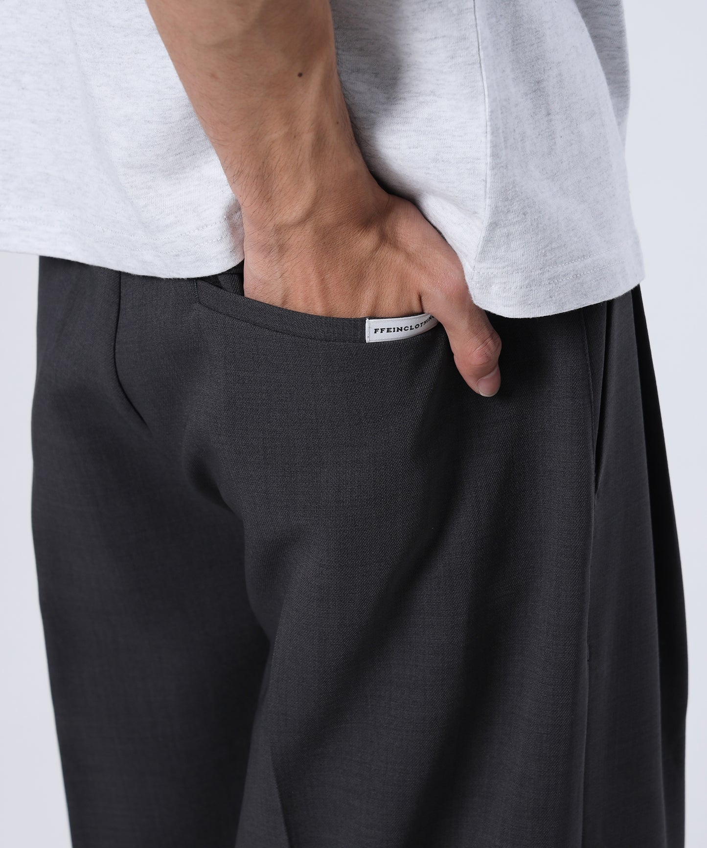 モデル：H178 Size:M　グレー