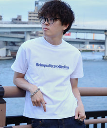 センタープリントロゴショート丈Tシャツ / Tシャツ クルーネック 半袖 プリント ホワイト
