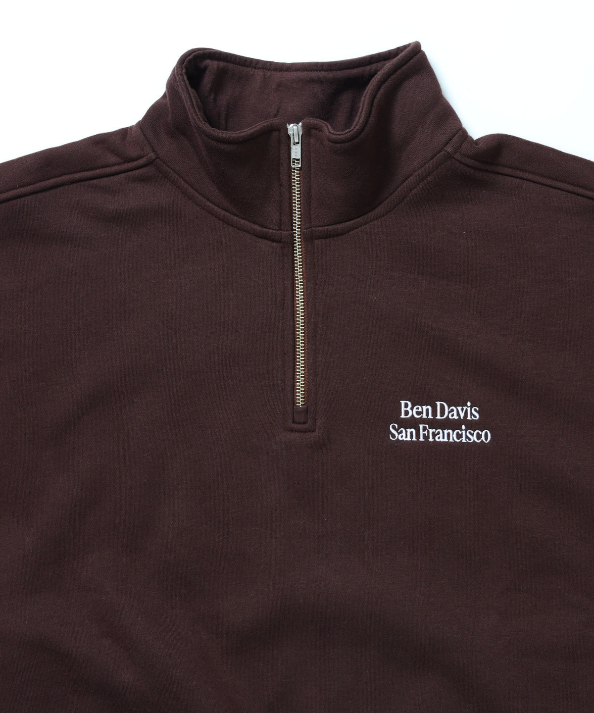 BD SWEAT HALF ZIP / スウェット ハーフジップ ワンポイント刺繍 裏起毛 サイドポケット ユニセックス ブラウン