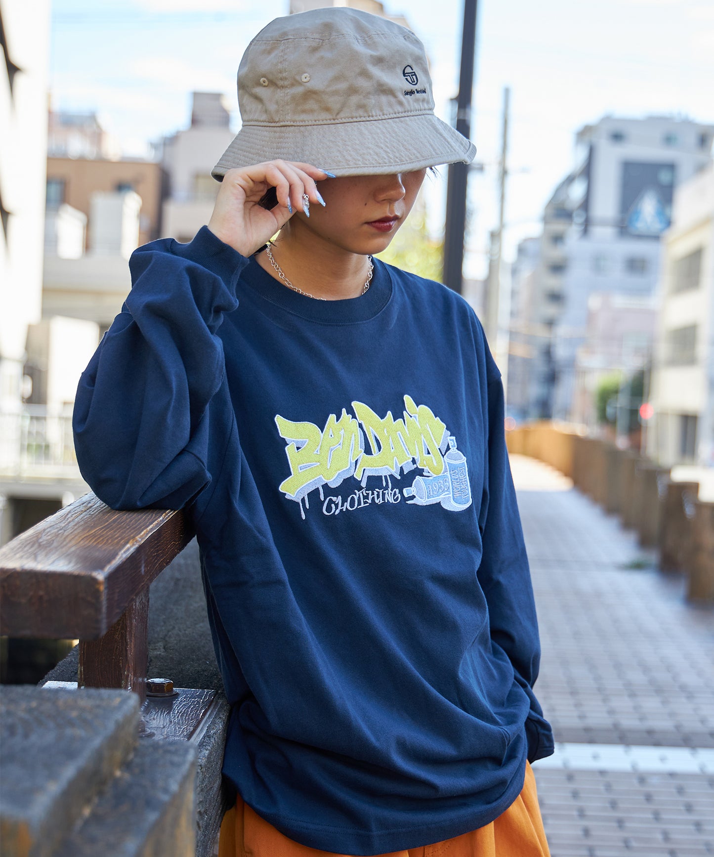 SPRAY ART EMB L/S TEE WIDE / ロンT 長袖 刺繍 ビックサイズ ネイビー