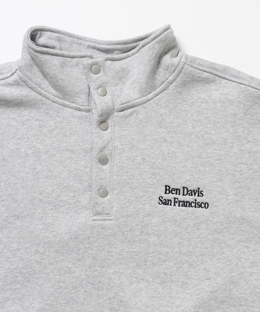BD SWEAT SNAP P/O / スウェット ハイネック ボタン 裏起毛 ワンポイント刺繍 ユニセックス グレー