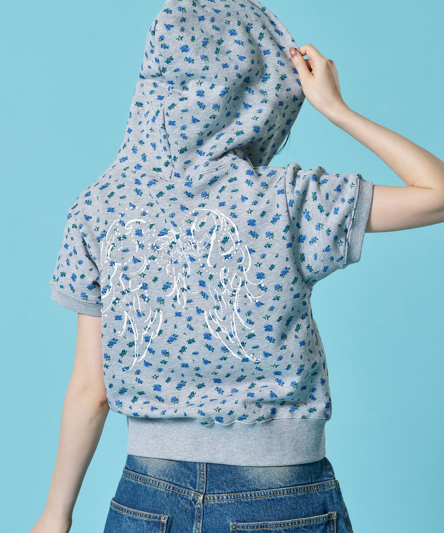 モデル：H163 Size:M 柄83
