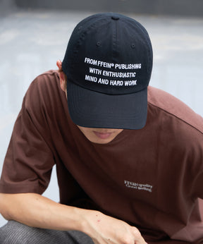 3段メッセージ刺繍キャップ / 深めキャップ ブラック