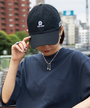 センターミニロゴ刺繍キャップ / 深めキャップ ブラック