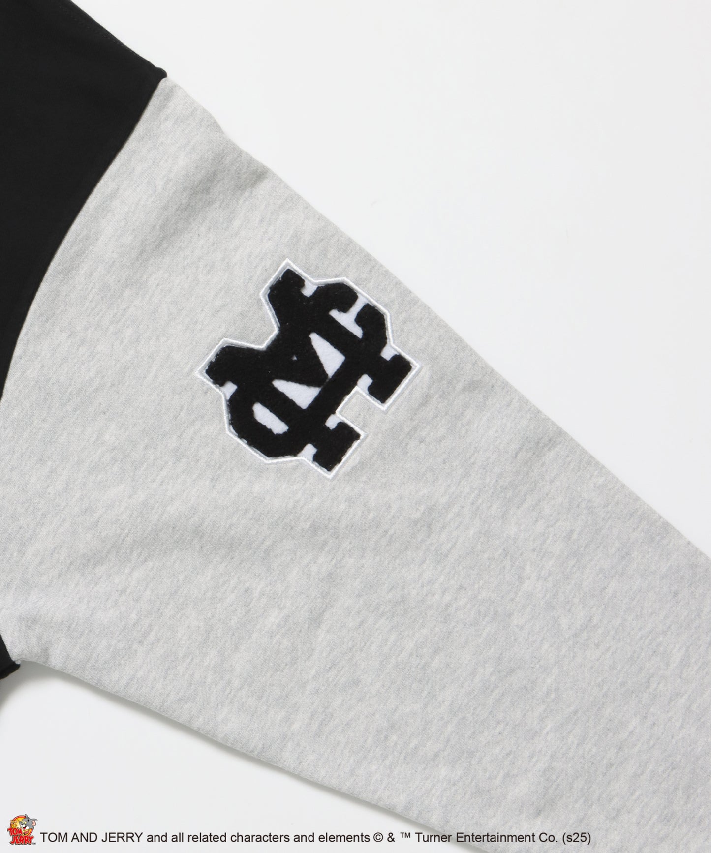 TJ HOODED STADIUM JACKET / 2WAY スタジャン フード取り外し可能 ドロップショルダー ワッペン 刺繍 ブラック