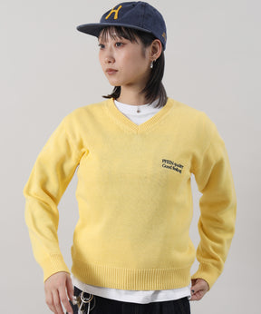 ワンポイントロゴVネックニット/ ニット Vネック 刺繍 ワンポイント 長袖 【短丈】 イエロー