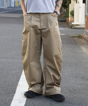CURVE BUGGY WORK PANTS / パンツ ボトムス カーブ タック ワンポイント ツイル ベージュ