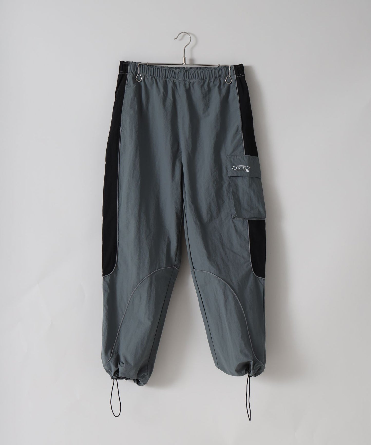 【FFEIN(フェイン)】配色ナイロンメッシュパンツ グレー