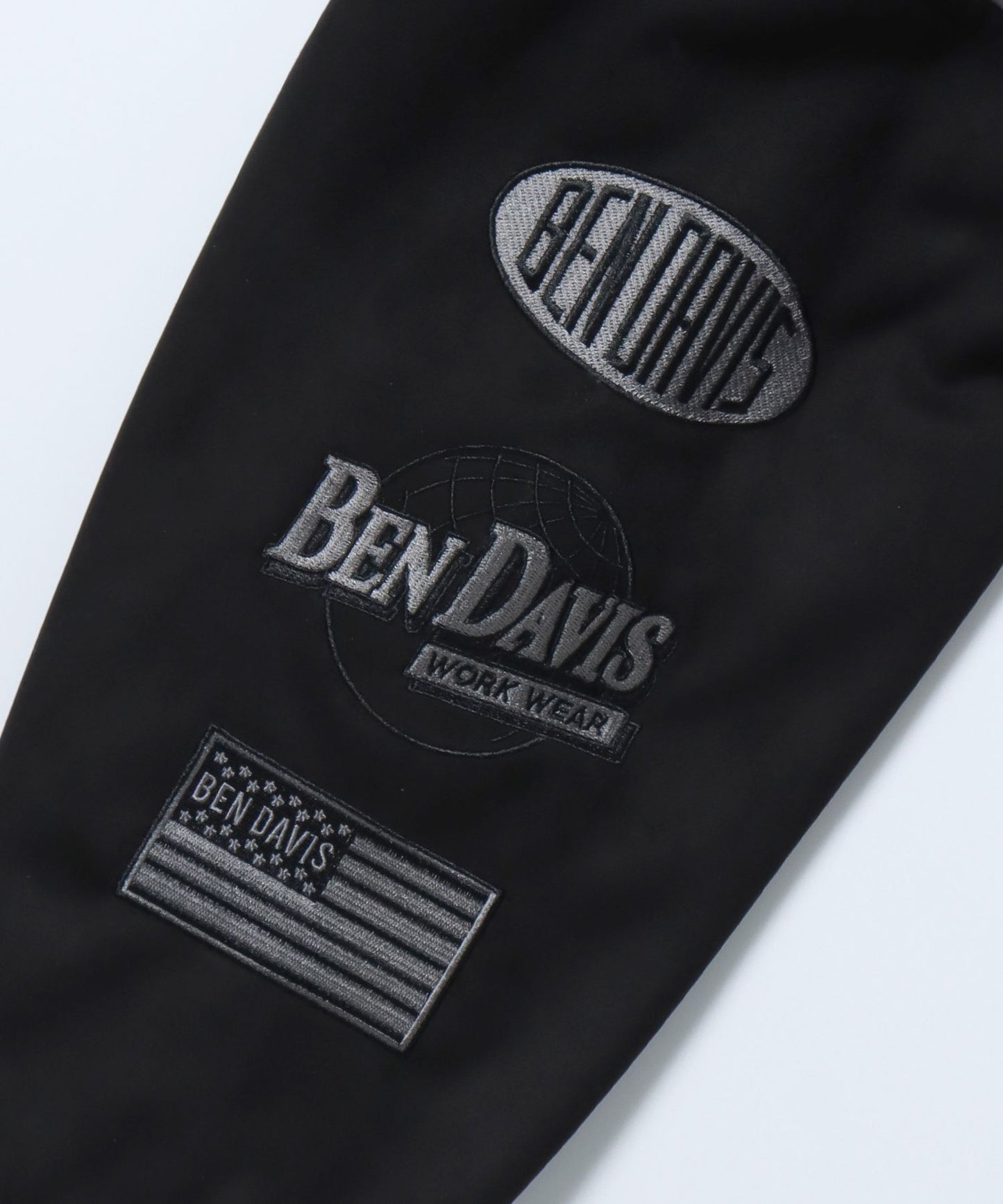 【BEN DAVIS(ベンデイビス)】 FAUX SUEDE ZIP JACKET / スウェード ワッペン ジャケット 刺繍 ブラック