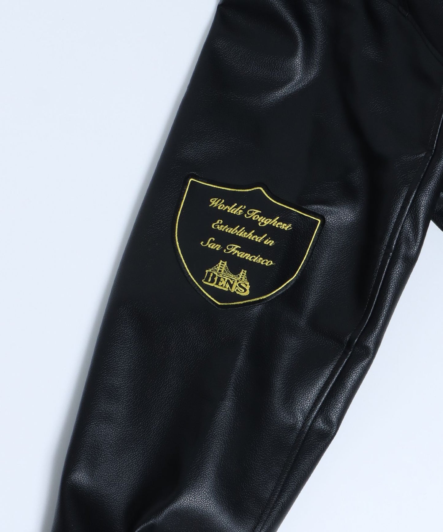 【BEN DAVIS(ベンデイビス)】 BD FAUX LEATHER JACKET / レザー ワッペン ジャケット ダイス ブルゾン 柄80