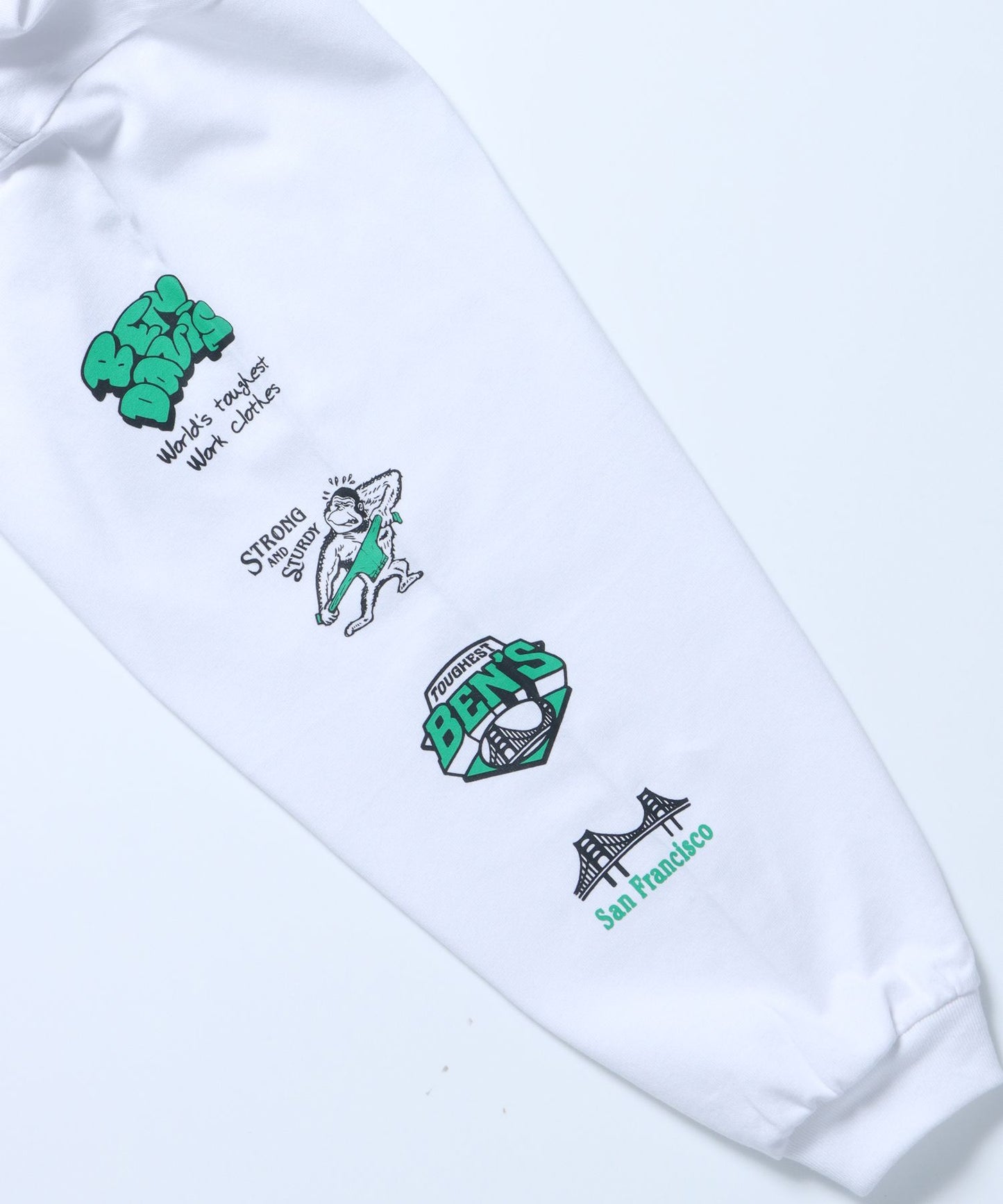 【BEN DAVIS(ベンデイビス)】 SPRAY GORILLA L/S TEE(WIDE) / ロゴ バックプリント 刺繍　ワンポイント クルーネック ロンT ホワイト