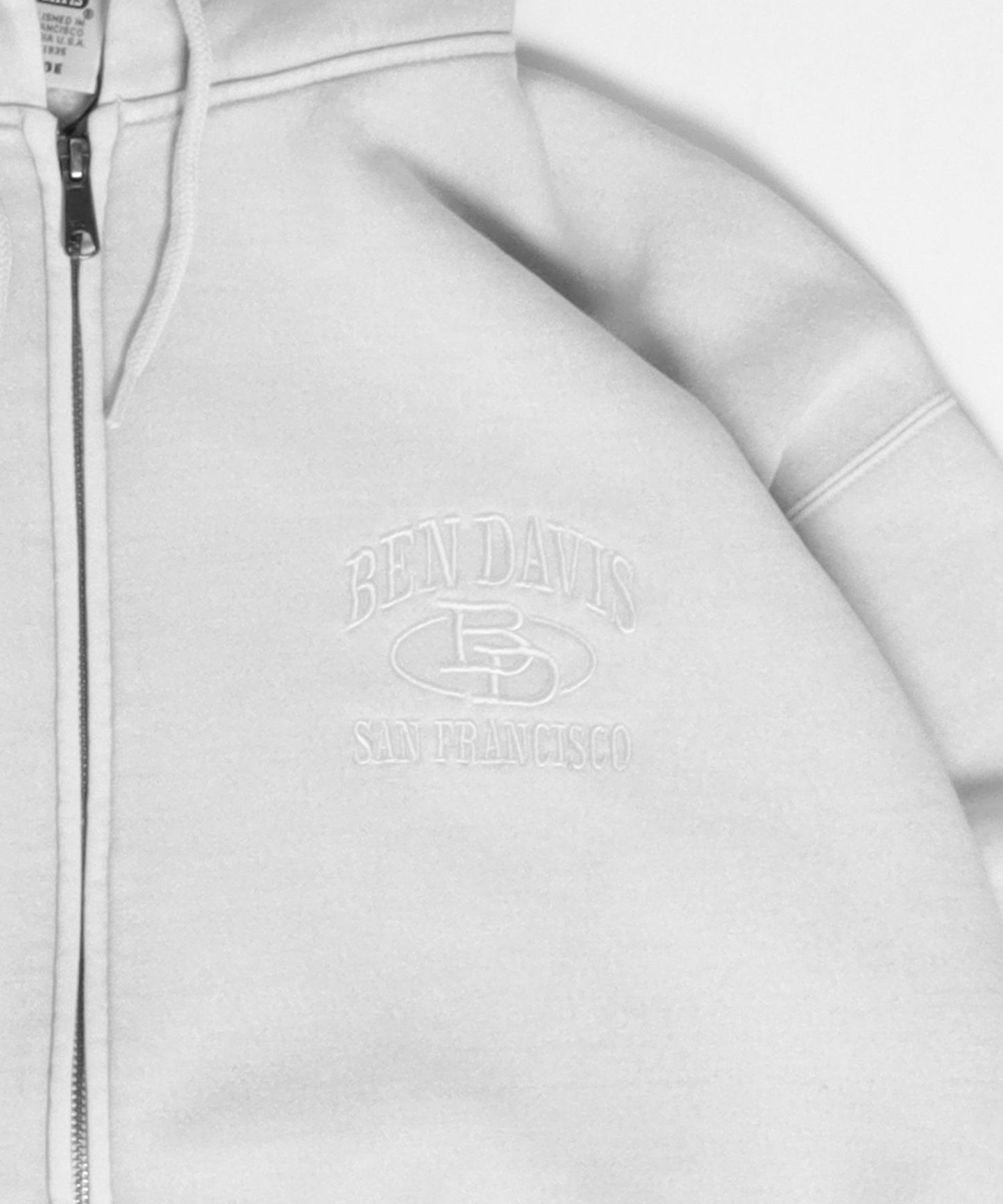 【BEN DAVIS(ベンデイビス)】 VARSITY FADED ZIP HOODIE / 製品ブリーチ加工 刺繍 ロゴ カットオフ パーカー ジップ ライトグレー