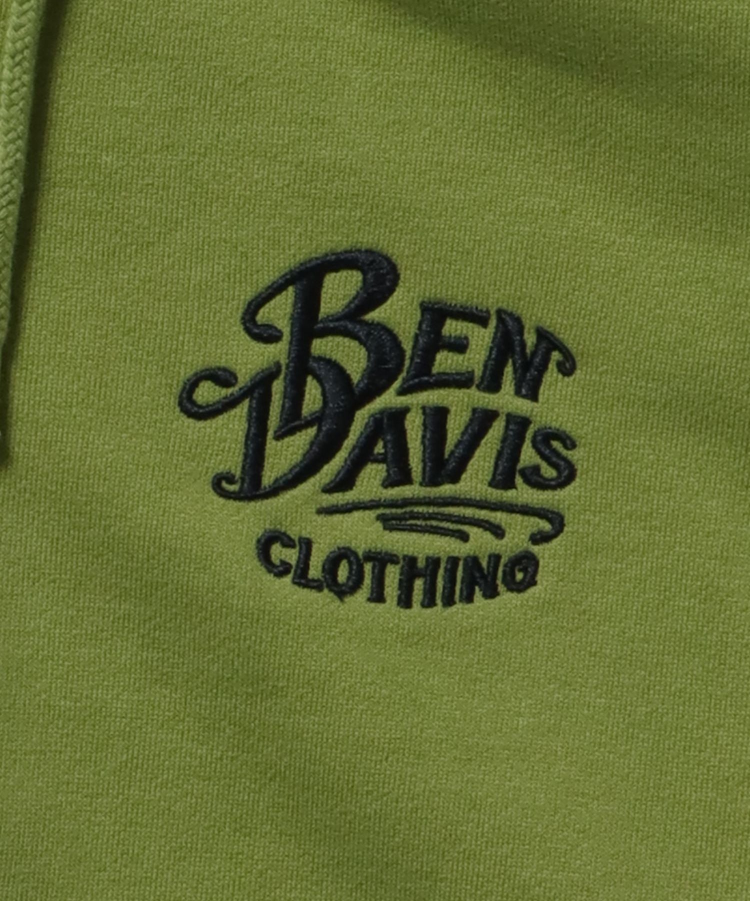 BEN DAVIS(ベンデイビス)】 CLASSIC LOGO HALF ZIP HOODIE / 刺繍