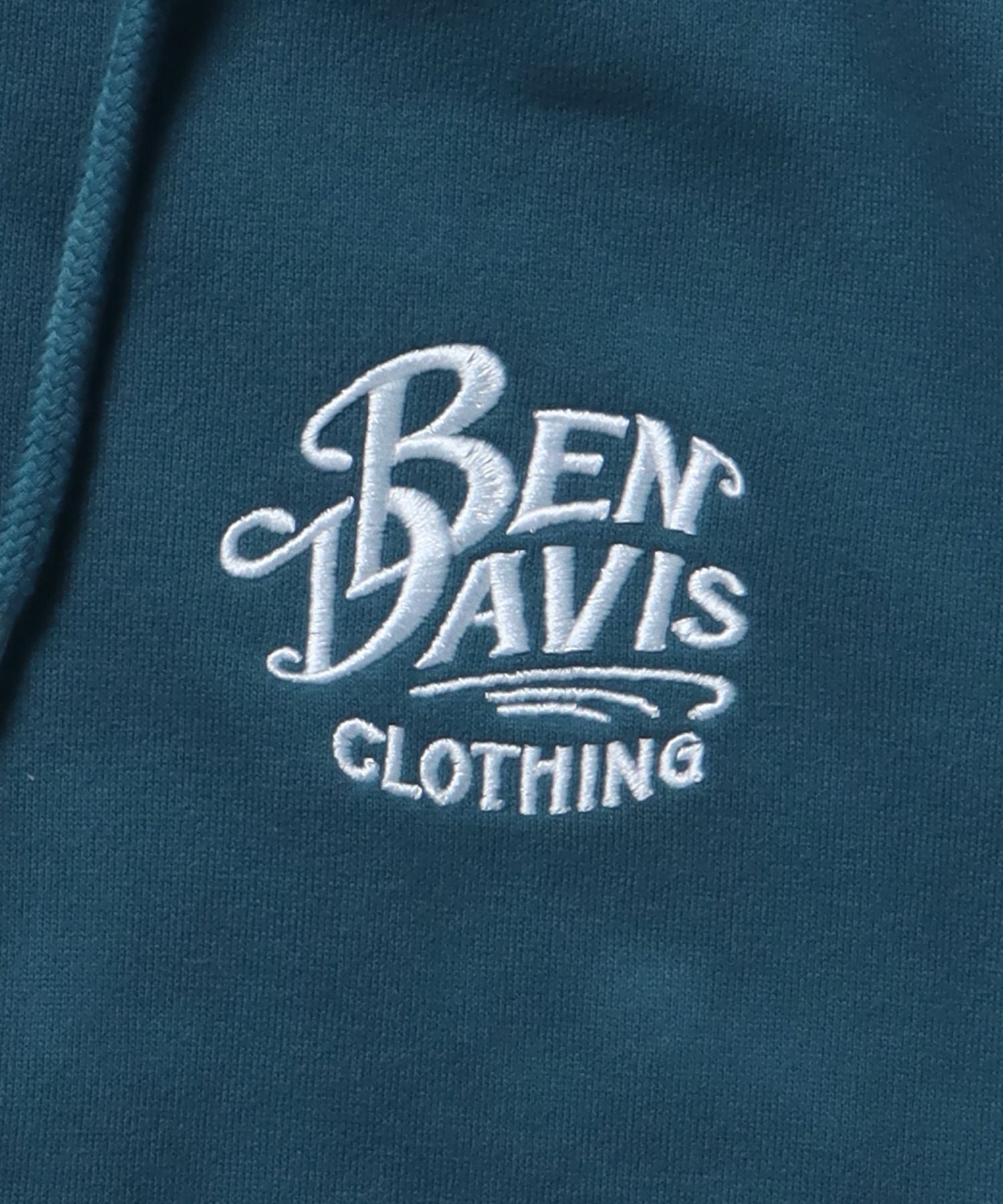 BEN DAVIS(ベンデイビス)】CLASSIC LOGO HALF ZIP HOODIE / 刺繍