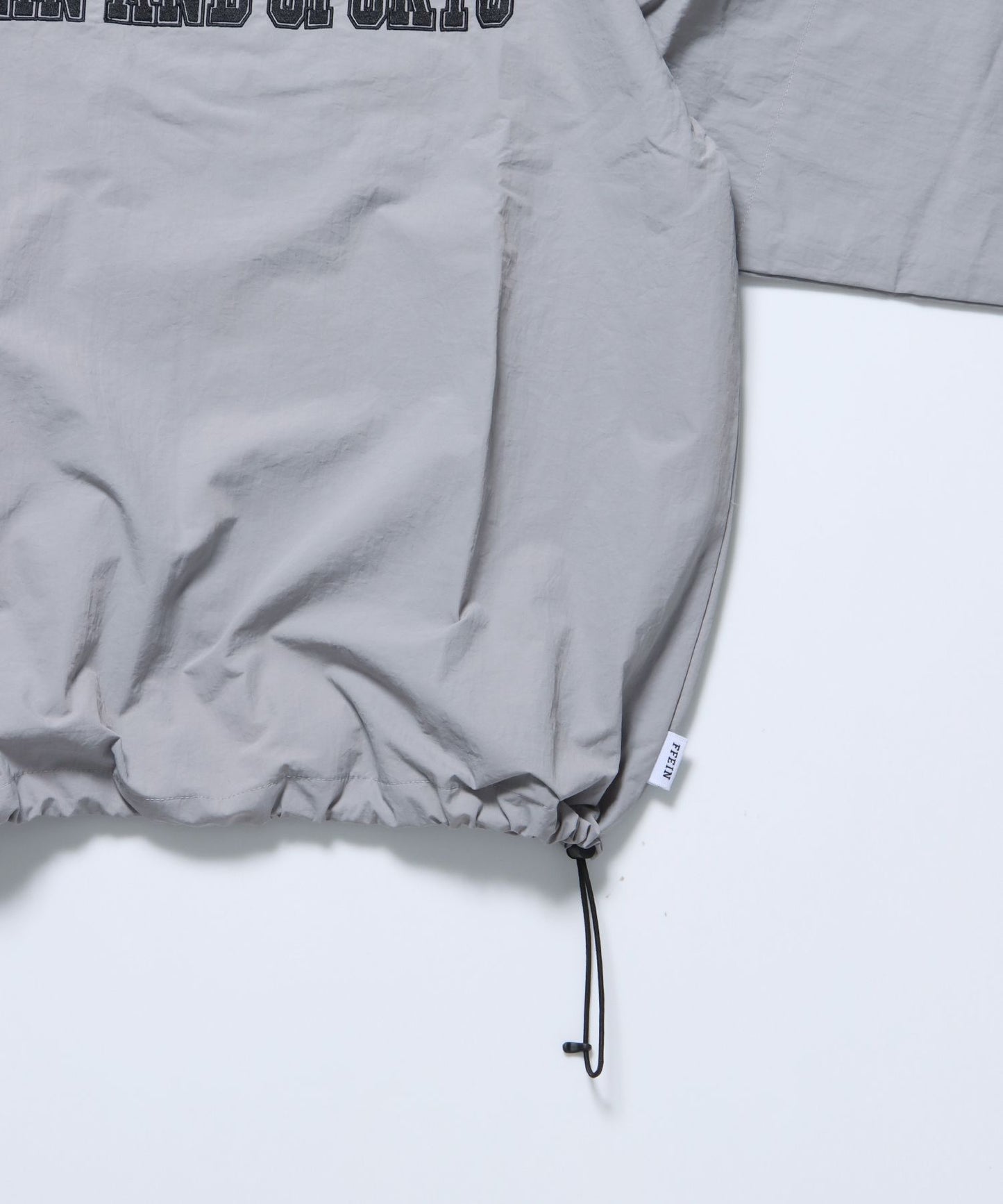 リブラインナイロンプルオーバー / ドローコード ゲームシャツ 刺繍 ライトグレー