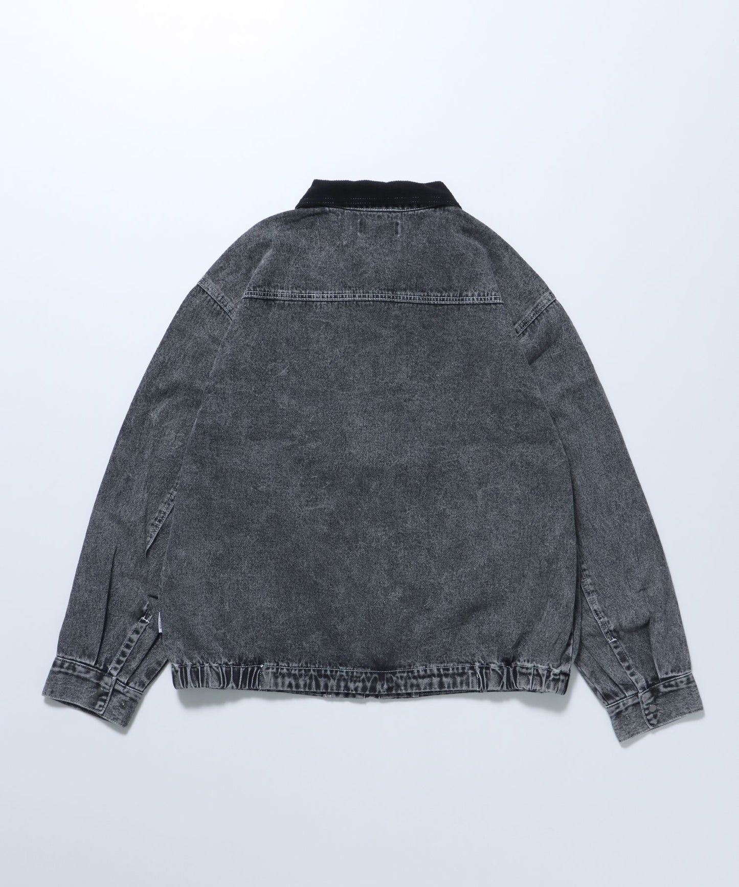 オーバーハイネックスタンドデニムワークジャケット / 襟コーデュロイ ケミカル加工 刺繍 ブランドロゴ ブラック