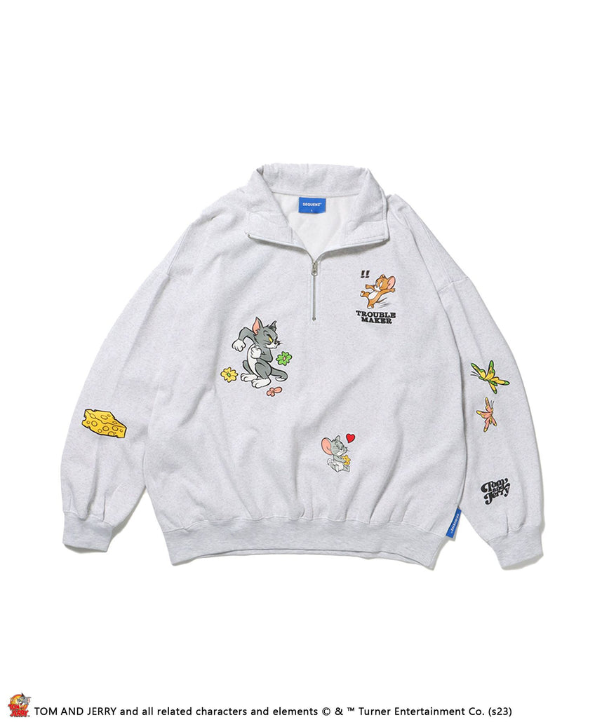 【SEQUENZ】TOM and JERRY CHASE HALF ZIP SWEAT / トムとジェリー ストリート 古着風 ロゴ ペアコーデ プルオーバー バーフジップ アイボリー