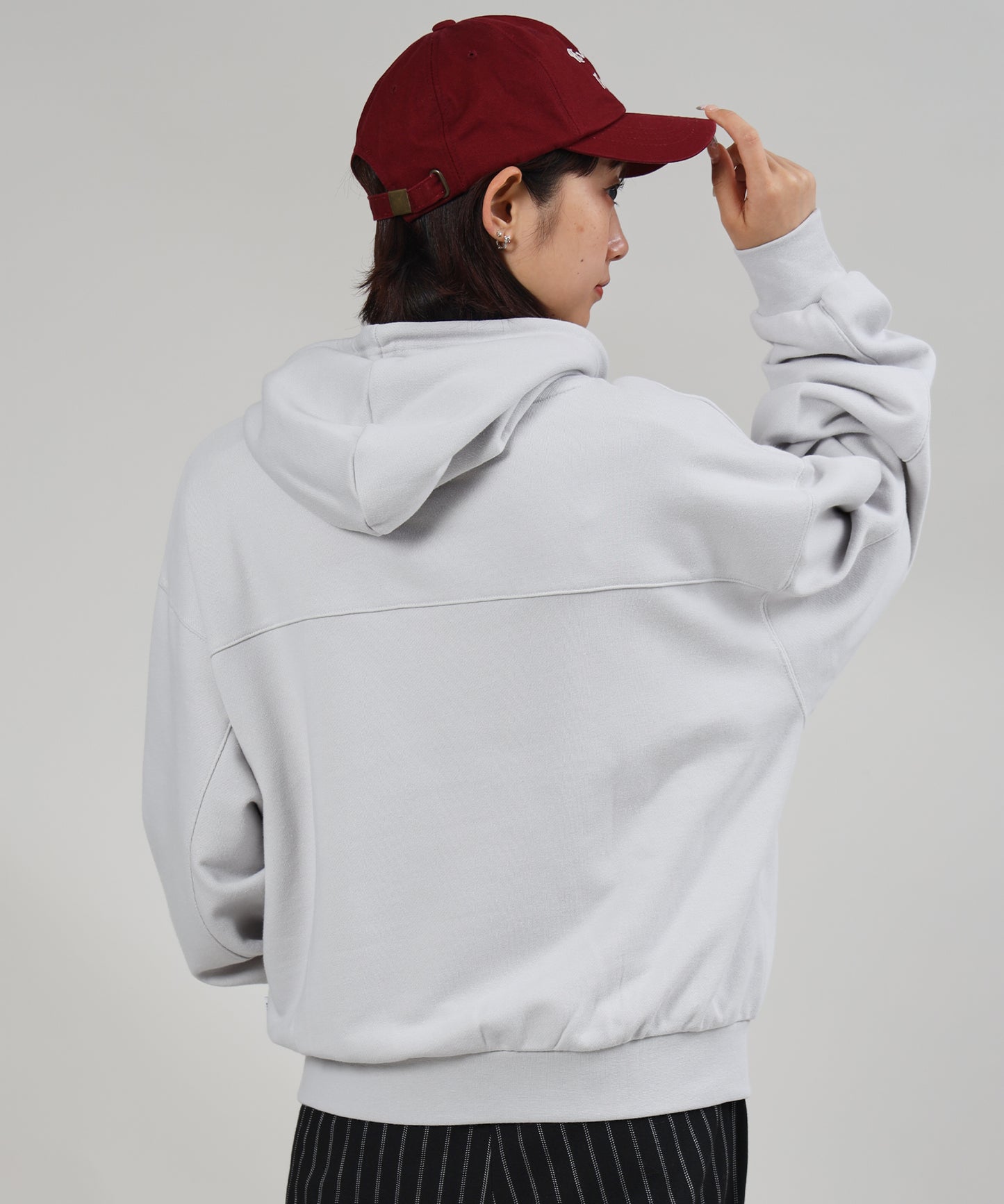 モデル：H163 Size : M アッシュグレー