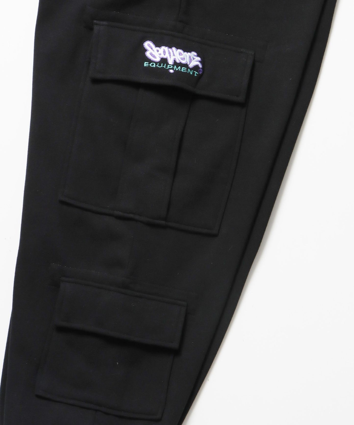 90s UTILITY CARGO SWEAT PANTS / ロゴ 刺繍 カーゴ ポケット スウェット パンツ ドローコード ワイドシルエット セットアップ  ブラック