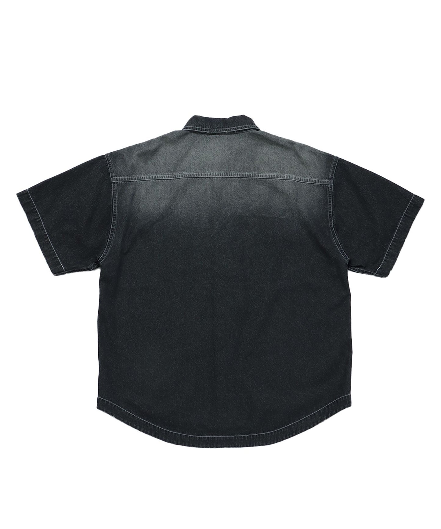 WASHED LIGHT SLUB DENIM S/S SHIRT / 半袖シャツ レギュラーカラー デニム ダメージ ワンポイント 刺繍 オーバーダイ フェード ブラック
