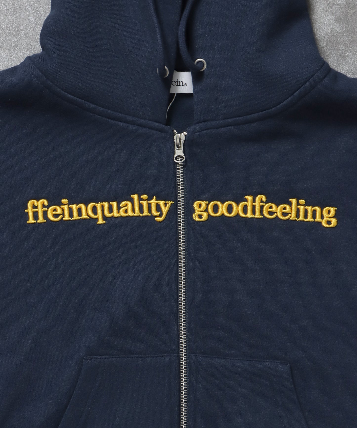 センター3D刺繍立体フードショート丈ZIPパーカー / レディース パーカー 裏起毛 ヘビーウエイト フーディ ダブルジップ 【短丈】 ネイビー