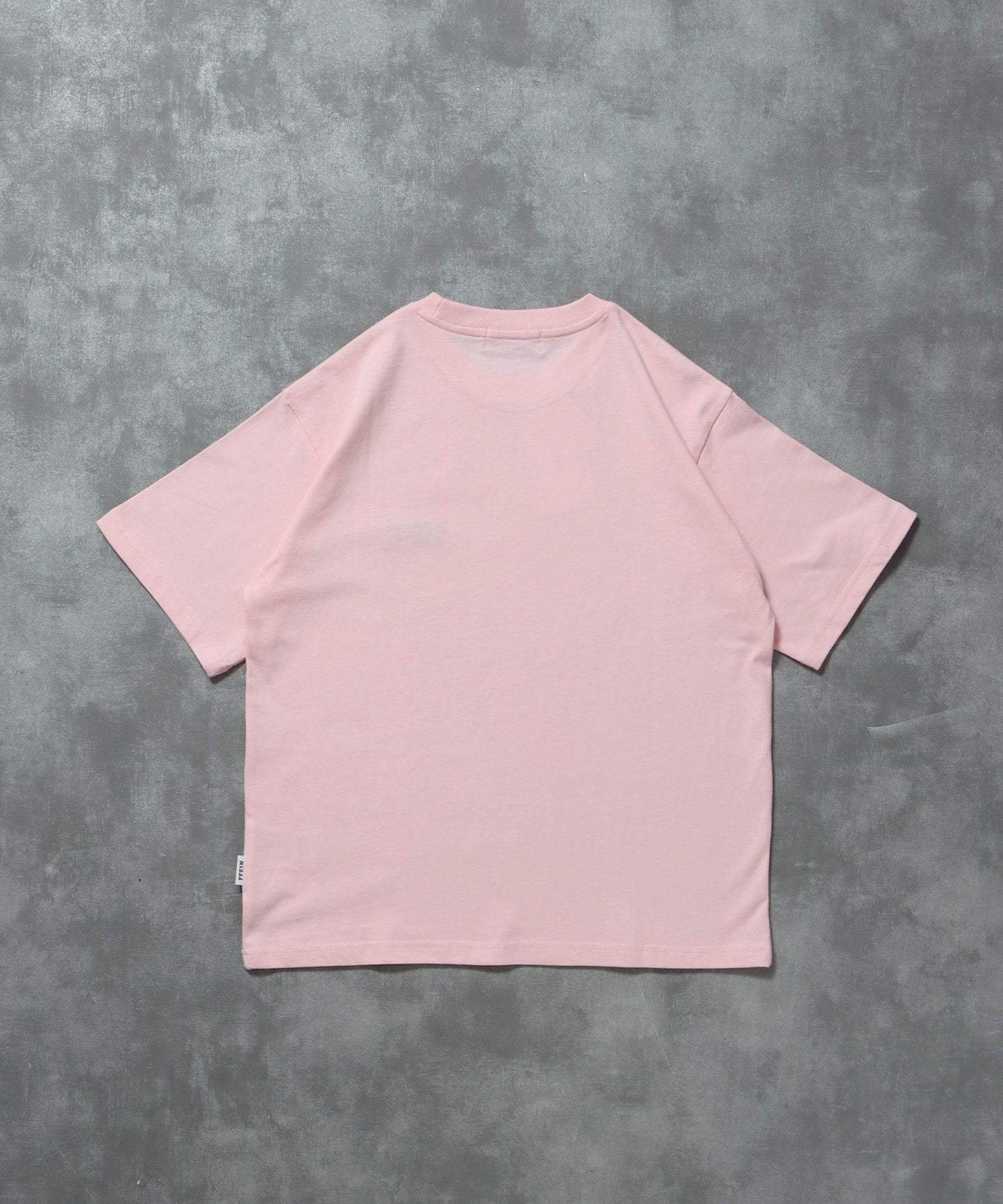 ワンポイント刺繍ショート丈Tシャツ / Tシャツ 短丈 クルーネック 半袖 刺繍 ワンポイント ピンク