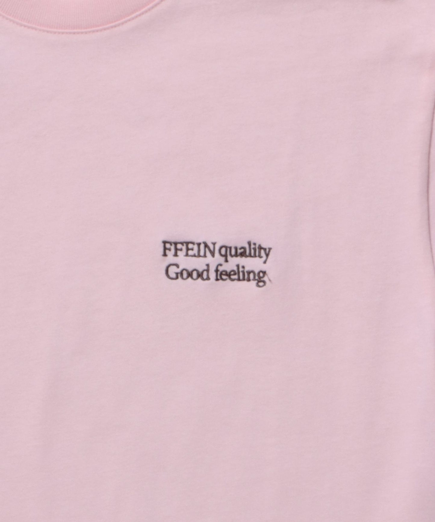 ワンポイント刺繍ショート丈Tシャツ / Tシャツ 短丈 クルーネック 半袖 刺繍 ワンポイント ピンク