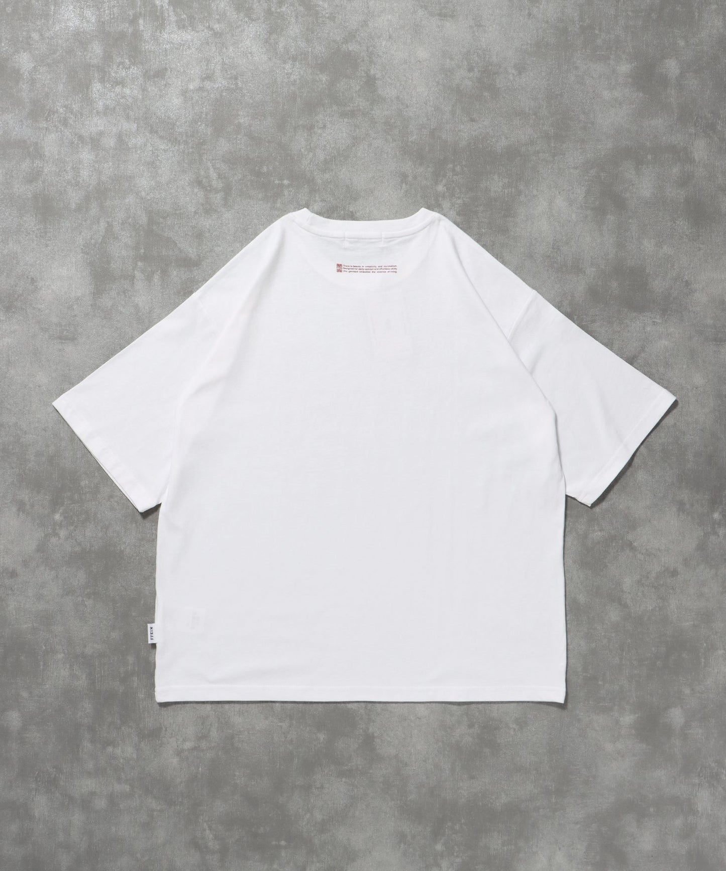 シルエットロゴショート丈Tシャツ / Tシャツ 短丈 クルーネック 半袖 ショート丈 ホワイト