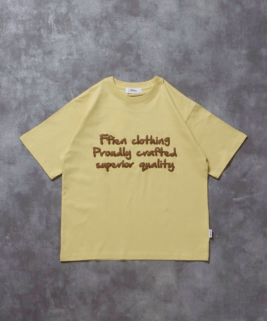 【FFEIN(フェイン)】手書きロゴショート丈Tシャツ / Tシャツ クルーネック 半袖 プリント 手書きロゴ【短丈】 レモンイエロー