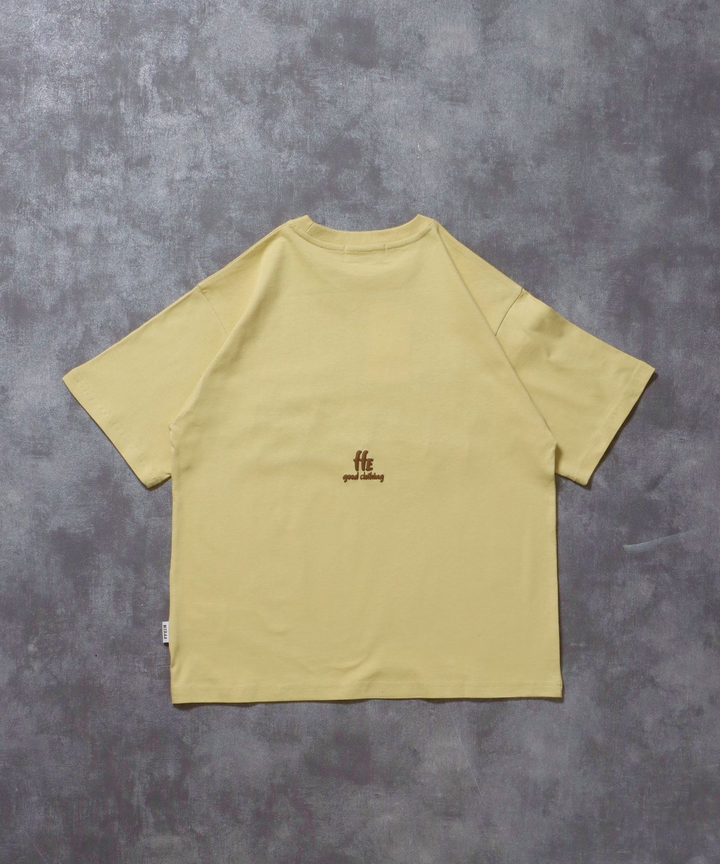 手書きロゴショート丈Tシャツ / Tシャツ クルーネック 半袖 プリント 手書きロゴ【短丈】 レモンイエロー