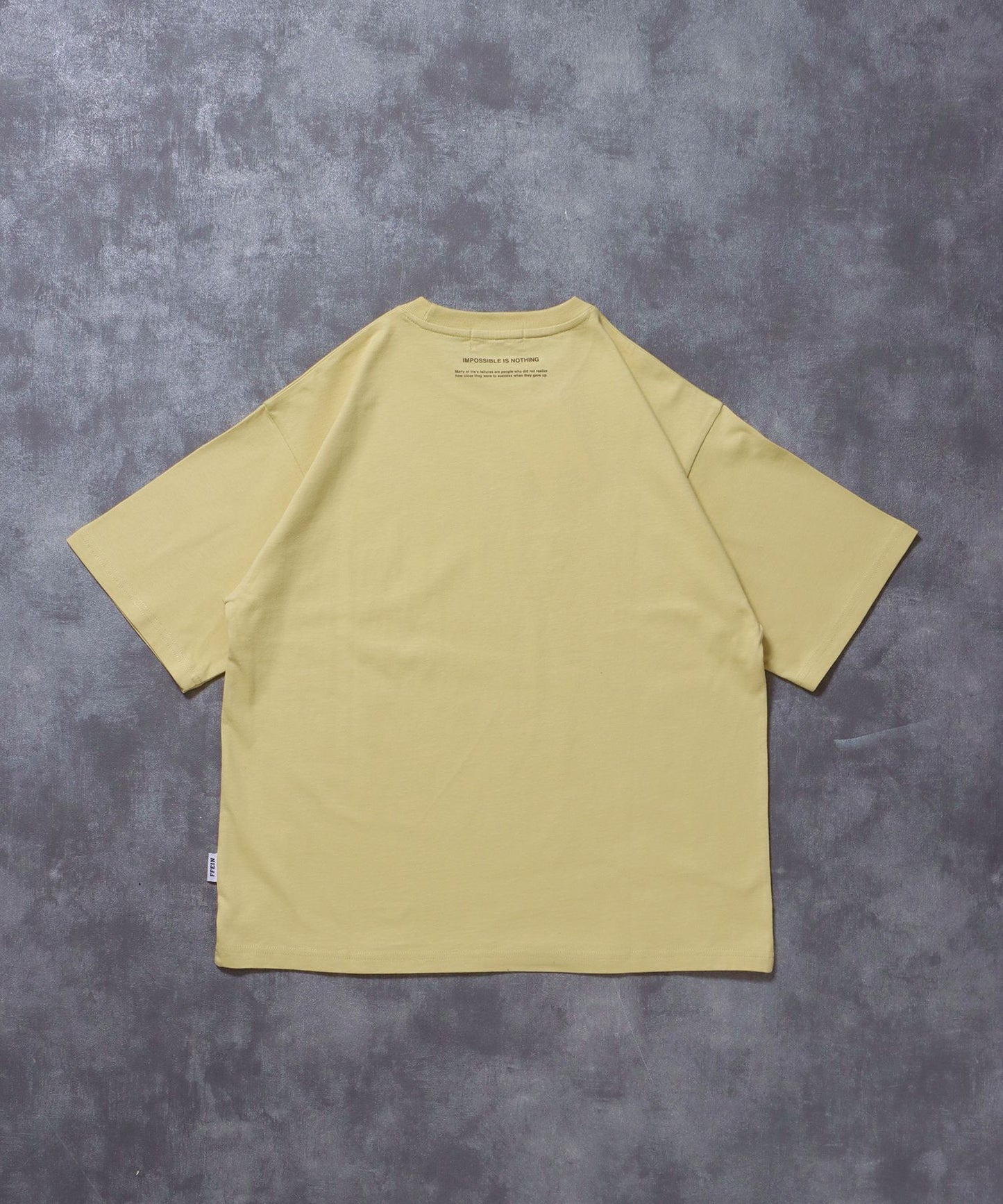 メッセージロゴショート丈Tシャツ / Tシャツ クルーネック 半袖 プリント ぼかしロゴ 【短丈】 レモンイエロー