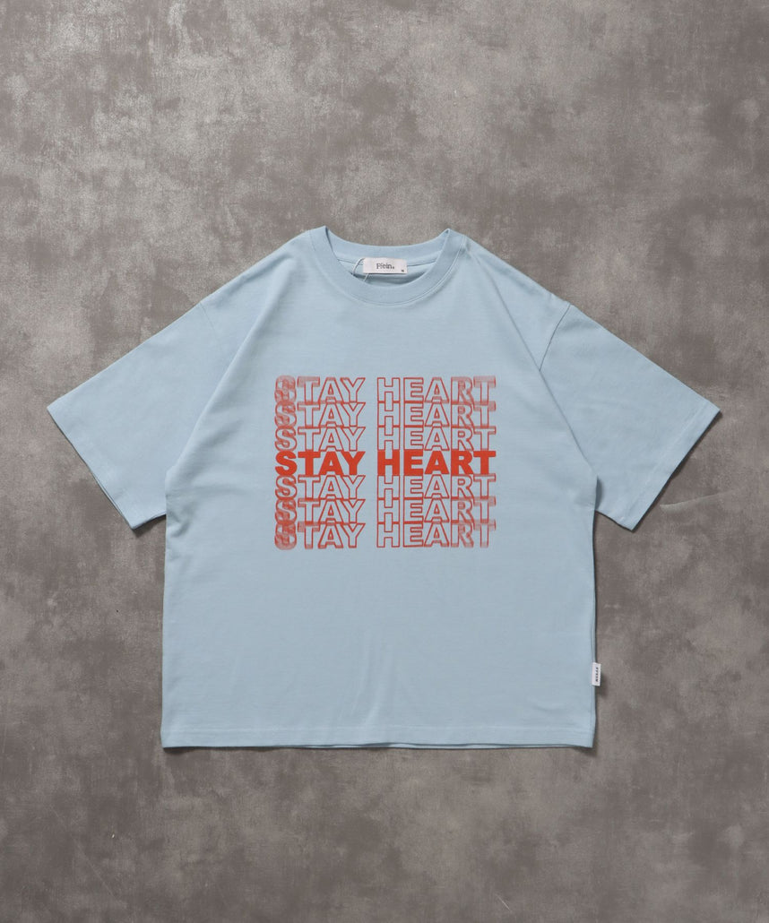 【FFEIN(フェイン)】メッセージロゴショート丈Tシャツ / Tシャツ クルーネック 半袖 プリント ぼかしロゴ 【短丈】 ライトブルー