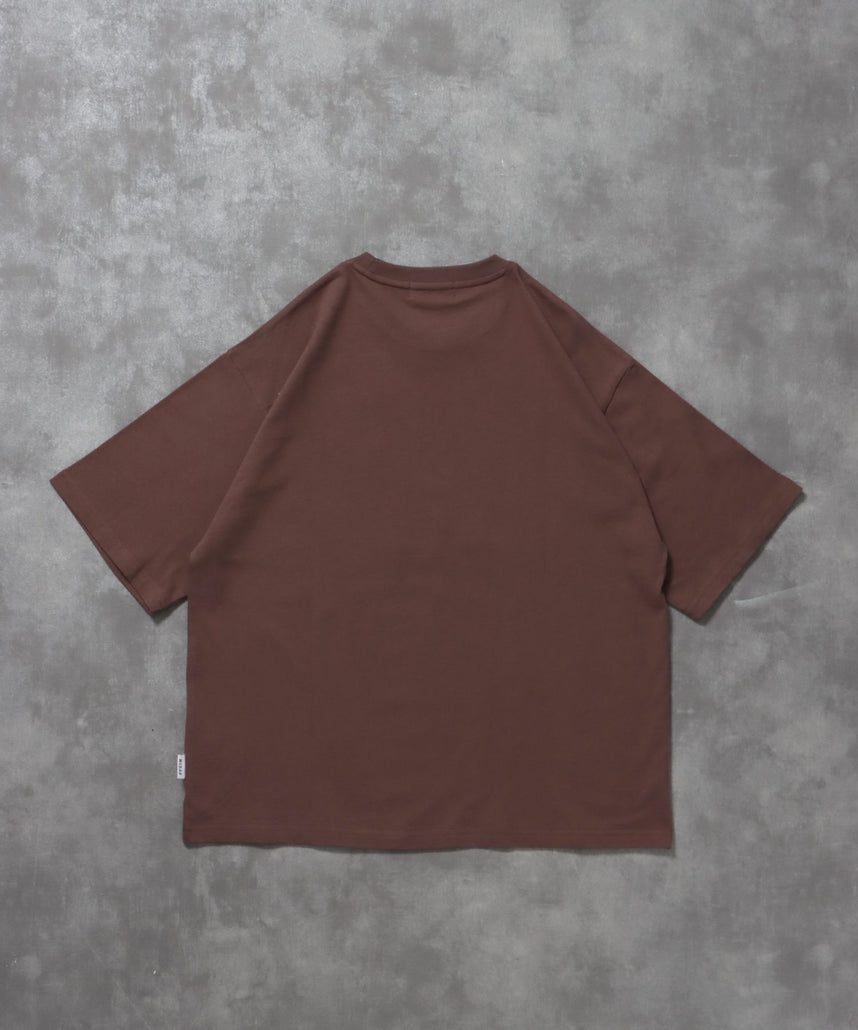 アートデザインショート丈Tシャツ / Tシャツ 短丈 クルーネック 半袖 モカ