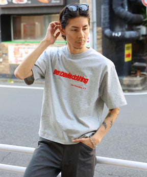 LETTERED CROPPED TEE NV / Tシャツ 短丈 クルーネック 半袖 グレー